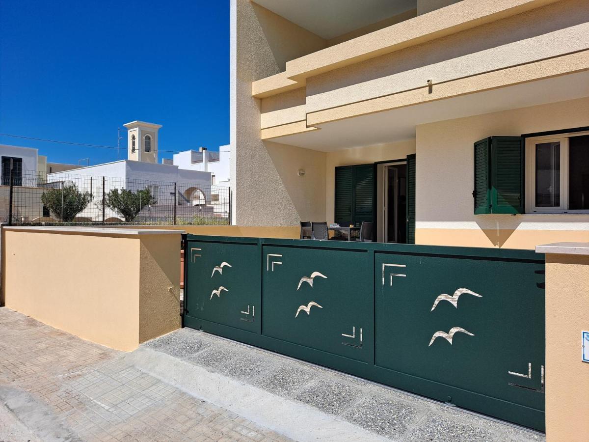 Casa Vittorio A 100M Dalla Sabbia Lido Marini Exterior photo